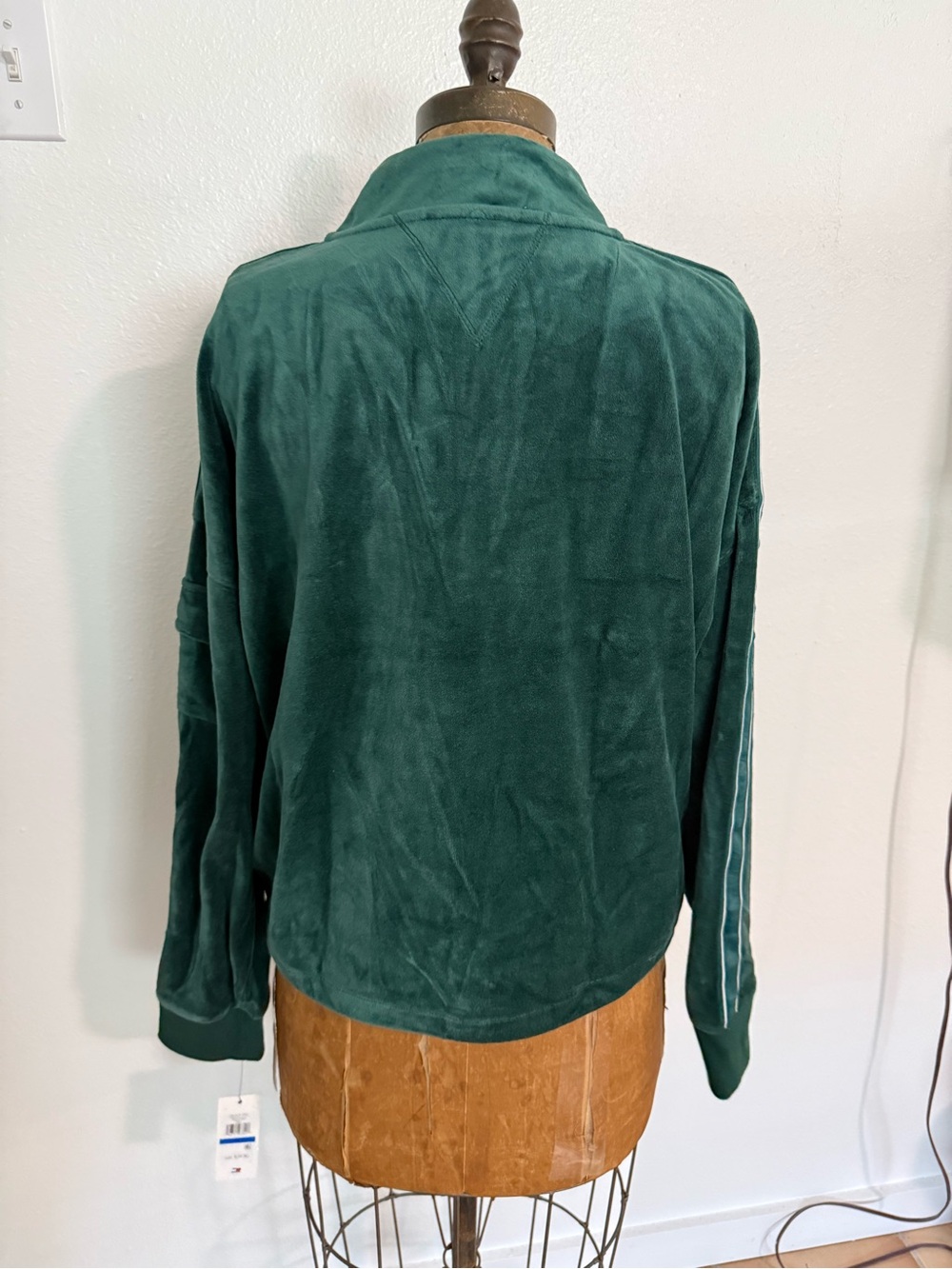 NWT Tommy Hilfiger Forest Green Velour Half-Zip Pullover Size XL - Picture 4 of 6